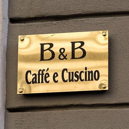 Caffe' E Cuscino בית הארחה 4*